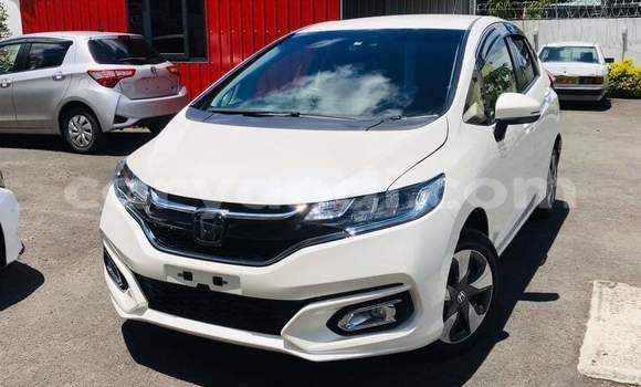 Acheter Occasion Voiture Honda FIT Blanc à Lusaka, Zambie Acheter Occasion Voiture Honda FIT Blanc à Lusaka, Zambie
