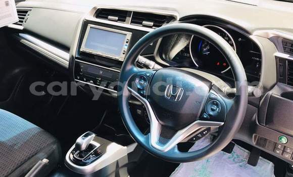 Acheter Occasion Voiture Honda FIT Blanc à Lusaka, Zambie Acheter Occasion Voiture Honda FIT Blanc à Lusaka, Zambie
