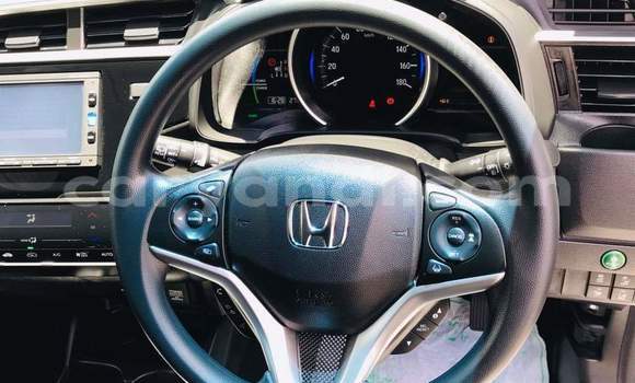 Acheter Occasion Voiture Honda FIT Blanc à Lusaka, Zambie Acheter Occasion Voiture Honda FIT Blanc à Lusaka, Zambie