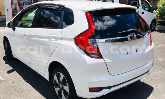 Acheter Occasion Voiture Honda FIT Blanc à Lusaka, Zambie Acheter Occasion Voiture Honda FIT Blanc à Lusaka, Zambie