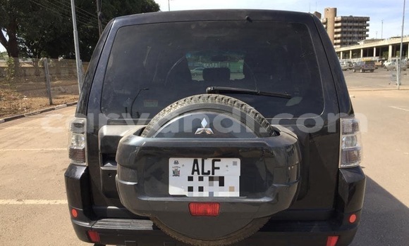 Acheter Occasion Voiture Mitsubishi Pajero Noir à Lusaka, Zambie Acheter Occasion Voiture Mitsubishi Pajero Noir à Lusaka, Zambie