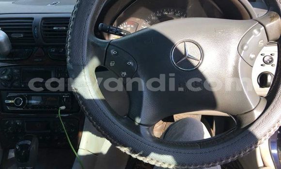 Tenga Tsaru Mercedes‒Benz C–Class Nhema Mota in Lusaka in Zambia Tenga Tsaru Mercedes‒Benz C–Class Nhema Mota in Lusaka in Zambia