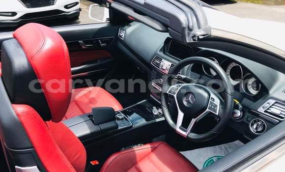 Buy Used Mercedes‒Benz E–Class White Car in Livingstone in Zambia Buy Used Mercedes‒Benz E–Class White Car in Livingstone in Zambia