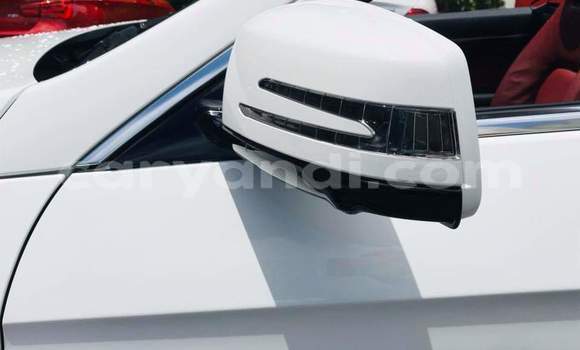 Buy Used Mercedes‒Benz E–Class White Car in Livingstone in Zambia Buy Used Mercedes‒Benz E–Class White Car in Livingstone in Zambia