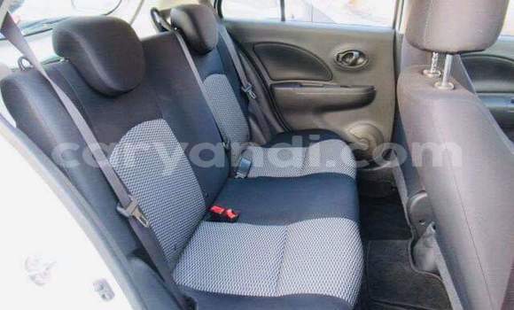 Acheter Occasion Voiture Nissan March Blanc à Livingstone, Zambie Acheter Occasion Voiture Nissan March Blanc à Livingstone, Zambie