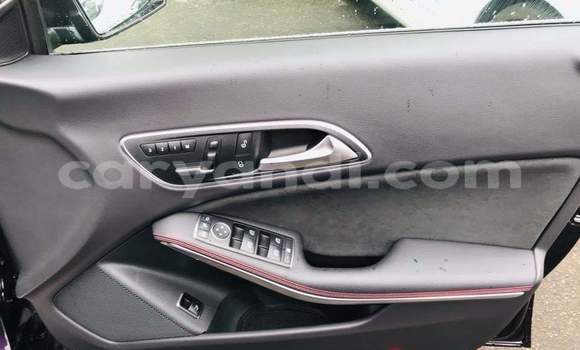 Nunua Ilio tumika Mercedes‒Benz CLA-klasse Nyeusi Gari ndani ya Livingstone nchini Zambia Nunua Ilio tumika Mercedes‒Benz CLA-klasse Nyeusi Gari ndani ya Livingstone nchini Zambia