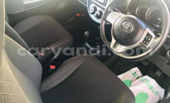 Acheter Occasion Voiture Toyota Vitz Gris à Lusaka, Zambie Acheter Occasion Voiture Toyota Vitz Gris à Lusaka, Zambie