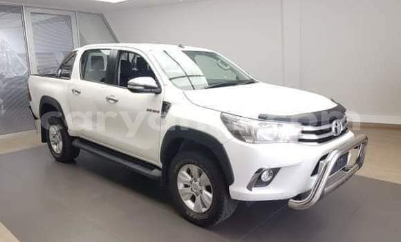 Acheter Occasion Voiture Toyota Hilux Blanc à Lusaka, Zambie Acheter Occasion Voiture Toyota Hilux Blanc à Lusaka, Zambie