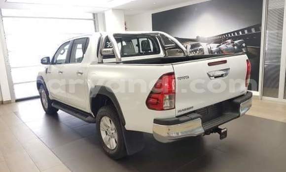 Acheter Occasion Voiture Toyota Hilux Blanc à Lusaka, Zambie Acheter Occasion Voiture Toyota Hilux Blanc à Lusaka, Zambie