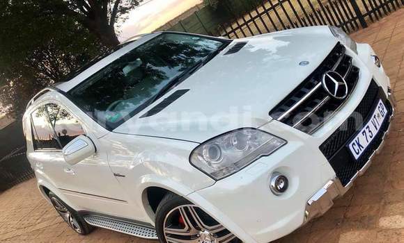 Tenga Tsaru Mercedes‒Benz M-klasse AMG Chena Mota in Lusaka in Zambia Tenga Tsaru Mercedes‒Benz M-klasse AMG Chena Mota in Lusaka in Zambia