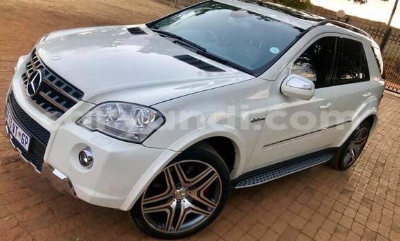 Tenga Tsaru Mercedes‒Benz M-klasse AMG Chena Mota in Lusaka in Zambia Tenga Tsaru Mercedes‒Benz M-klasse AMG Chena Mota in Lusaka in Zambia