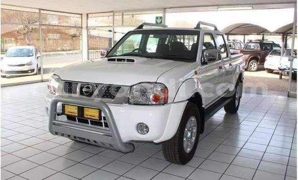 Nunua Ilio tumika Nissan NP 300 Nyeupe Gari ndani ya Lusaka nchini Zambia Nunua Ilio tumika Nissan NP 300 Nyeupe Gari ndani ya Lusaka nchini Zambia