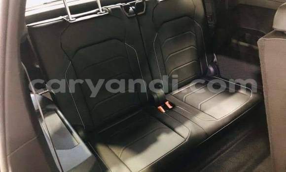 Buy Used Volkswagen Tiguan White Car in Livingstone in Zambia Buy Used Volkswagen Tiguan White Car in Livingstone in Zambia