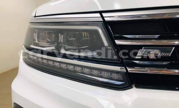 Buy Used Volkswagen Tiguan White Car in Livingstone in Zambia Buy Used Volkswagen Tiguan White Car in Livingstone in Zambia