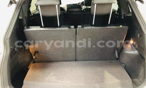 Buy Used Volkswagen Tiguan White Car in Livingstone in Zambia Buy Used Volkswagen Tiguan White Car in Livingstone in Zambia