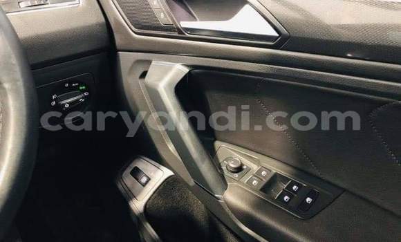 Buy Used Volkswagen Tiguan White Car in Livingstone in Zambia Buy Used Volkswagen Tiguan White Car in Livingstone in Zambia