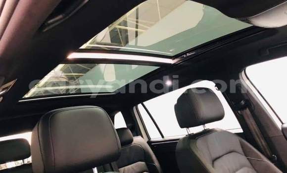 Buy Used Volkswagen Tiguan White Car in Livingstone in Zambia Buy Used Volkswagen Tiguan White Car in Livingstone in Zambia