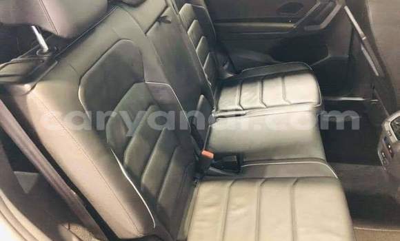 Buy Used Volkswagen Tiguan White Car in Livingstone in Zambia Buy Used Volkswagen Tiguan White Car in Livingstone in Zambia