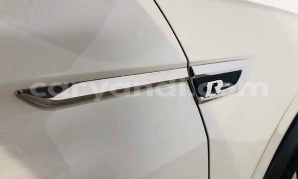 Buy Used Volkswagen Tiguan White Car in Livingstone in Zambia Buy Used Volkswagen Tiguan White Car in Livingstone in Zambia