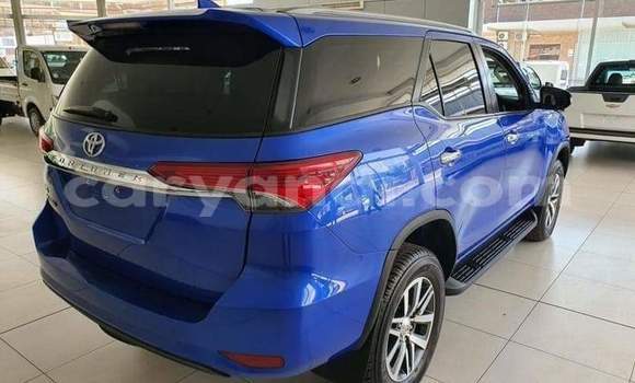 Acheter Occasion Voiture Toyota Fortuner Bleu à Livingstone, Zambie Acheter Occasion Voiture Toyota Fortuner Bleu à Livingstone, Zambie