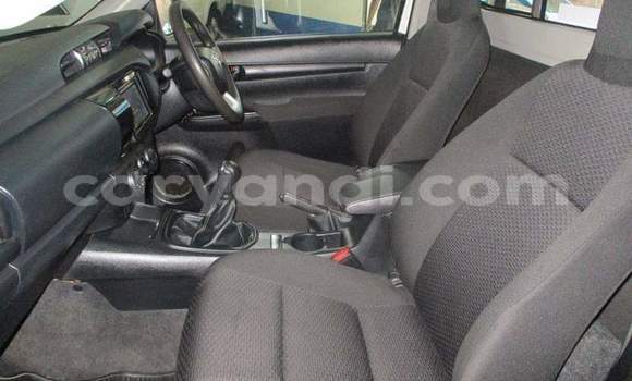 Acheter Occasion Voiture Toyota Hilux Blanc à Livingstone, Zambie Acheter Occasion Voiture Toyota Hilux Blanc à Livingstone, Zambie