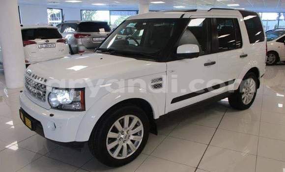 Acheter Occasion Voiture Land Rover Discovery Blanc à Livingstone, Zambie Acheter Occasion Voiture Land Rover Discovery Blanc à Livingstone, Zambie