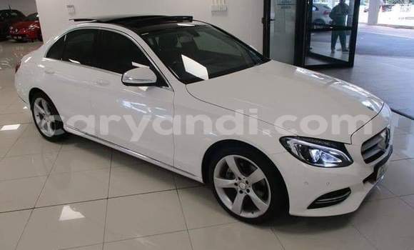 Acheter Occasion Voiture Mercedes‒Benz B-klasse Blanc à Lusaka, Zambie Acheter Occasion Voiture Mercedes‒Benz B-klasse Blanc à Lusaka, Zambie