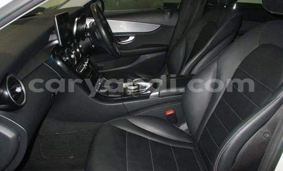 Acheter Occasion Voiture Mercedes‒Benz B-klasse Blanc à Lusaka, Zambie Acheter Occasion Voiture Mercedes‒Benz B-klasse Blanc à Lusaka, Zambie