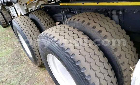 Tenga Tsaru Volvo F4 Zvimwe Rori in Lusaka in Zambia Tenga Tsaru Volvo F4 Zvimwe Rori in Lusaka in Zambia