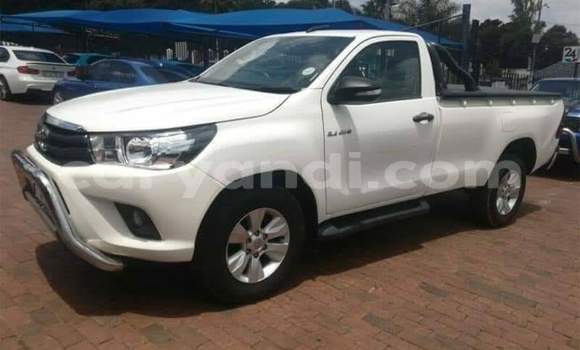 Buy Used Toyota Hilux White Car in Livingstone in Zambia Buy Used Toyota Hilux White Car in Livingstone in Zambia