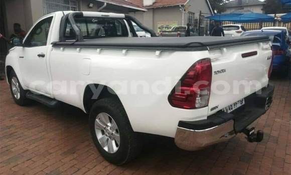Buy Used Toyota Hilux White Car in Livingstone in Zambia Buy Used Toyota Hilux White Car in Livingstone in Zambia