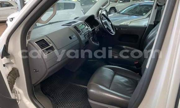 Buy Used Volkswagen Caravelle White Car in Livingstone in Zambia Buy Used Volkswagen Caravelle White Car in Livingstone in Zambia