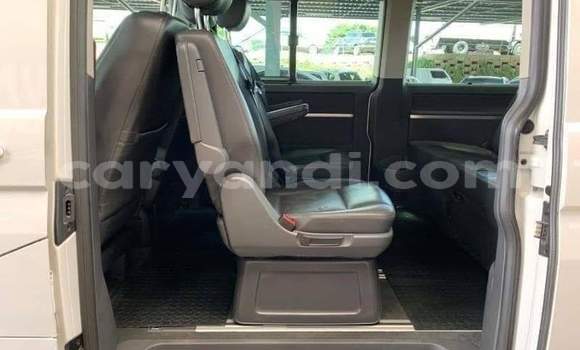 Buy Used Volkswagen Caravelle White Car in Livingstone in Zambia Buy Used Volkswagen Caravelle White Car in Livingstone in Zambia