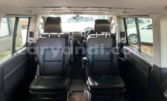 Buy Used Volkswagen Caravelle White Car in Livingstone in Zambia Buy Used Volkswagen Caravelle White Car in Livingstone in Zambia