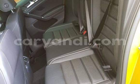 Tenga Tsaru Volkswagen Golf R Zvimwe Mota in Livingstone in Zambia Tenga Tsaru Volkswagen Golf R Zvimwe Mota in Livingstone in Zambia