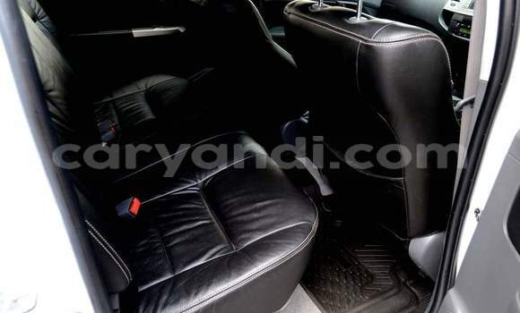 Acheter Occasion Voiture Toyota Hilux Blanc à Livingstone, Zambie Acheter Occasion Voiture Toyota Hilux Blanc à Livingstone, Zambie