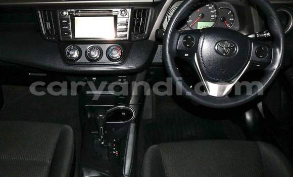 Buy Used Toyota RAV4 White Car in Livingstone in Zambia Buy Used Toyota RAV4 White Car in Livingstone in Zambia