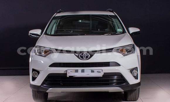 Buy Used Toyota RAV4 White Car in Livingstone in Zambia Buy Used Toyota RAV4 White Car in Livingstone in Zambia