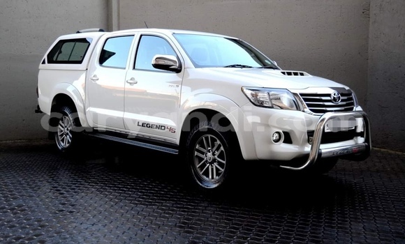 Buy Used Toyota Hilux White Car in Lusaka in Zambia Buy Used Toyota Hilux White Car in Lusaka in Zambia