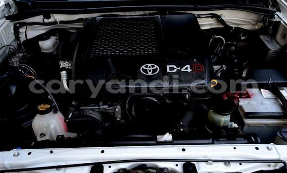 Buy Used Toyota Hilux White Car in Lusaka in Zambia Buy Used Toyota Hilux White Car in Lusaka in Zambia
