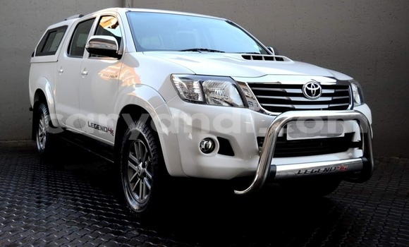 Buy Used Toyota Hilux White Car in Lusaka in Zambia Buy Used Toyota Hilux White Car in Lusaka in Zambia