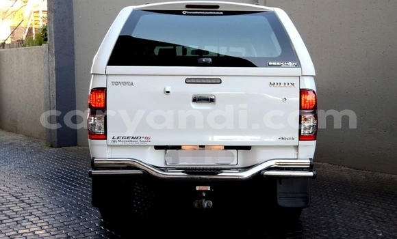 Buy Used Toyota Hilux White Car in Lusaka in Zambia Buy Used Toyota Hilux White Car in Lusaka in Zambia
