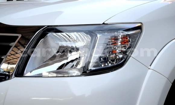 Buy Used Toyota Hilux White Car in Lusaka in Zambia Buy Used Toyota Hilux White Car in Lusaka in Zambia