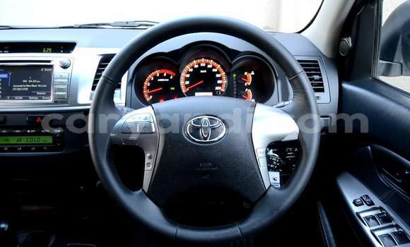 Buy Used Toyota Hilux White Car in Lusaka in Zambia Buy Used Toyota Hilux White Car in Lusaka in Zambia