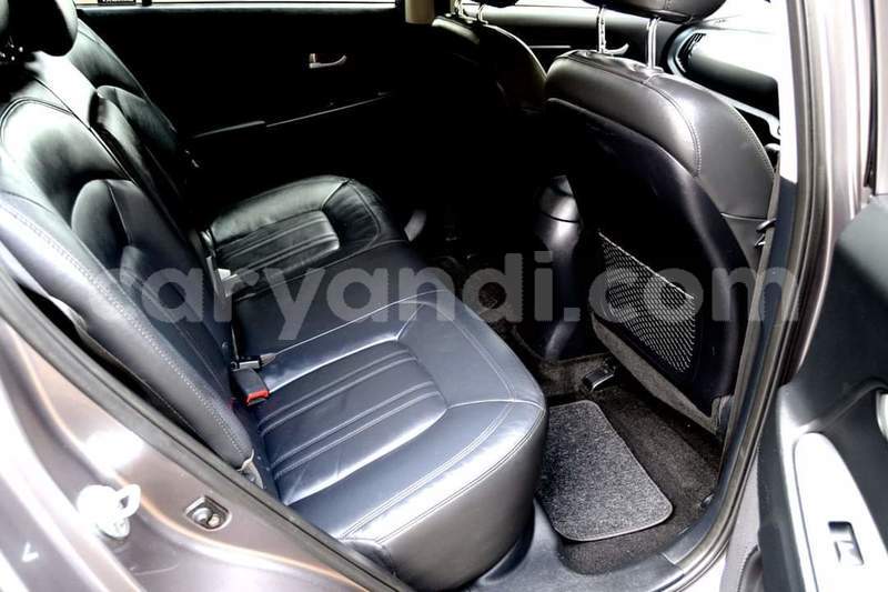 Big with watermark kia sportage zambia lusaka 12000