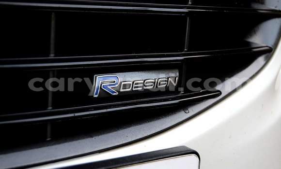 Acheter Occasion Voiture Volvo S60 Blanc à Livingstone, Zambie Acheter Occasion Voiture Volvo S60 Blanc à Livingstone, Zambie