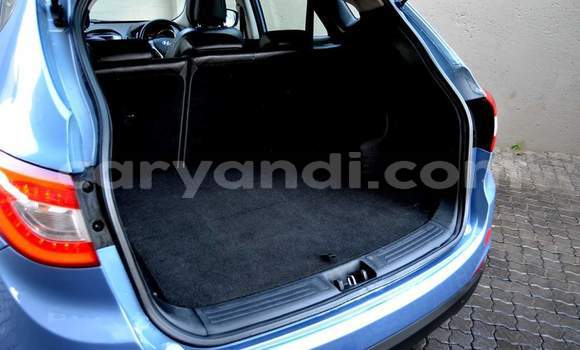 Acheter Occasion Voiture Hyundai ix35 Bleu à Livingstone, Zambie Acheter Occasion Voiture Hyundai ix35 Bleu à Livingstone, Zambie