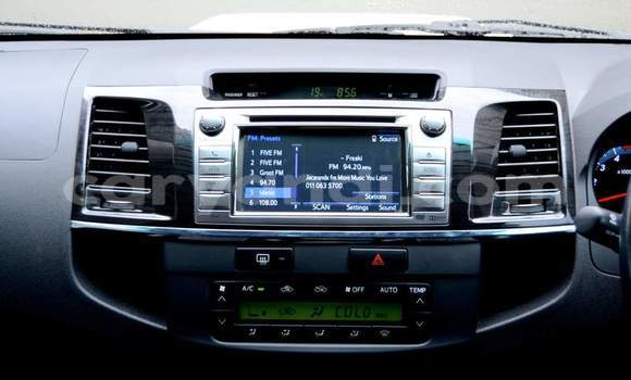 Acheter Occasion Voiture Toyota Fortuner Blanc à Livingstone, Zambie Acheter Occasion Voiture Toyota Fortuner Blanc à Livingstone, Zambie