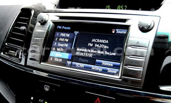 Acheter Occasion Voiture Toyota Fortuner Blanc à Livingstone, Zambie Acheter Occasion Voiture Toyota Fortuner Blanc à Livingstone, Zambie