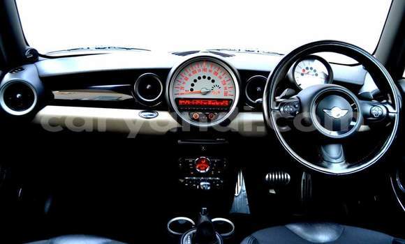 Acheter Occasion Voiture MINI Cooper Gris à Livingstone, Zambie Acheter Occasion Voiture MINI Cooper Gris à Livingstone, Zambie